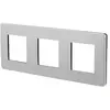 Image de Plaque de finition 3 postes Schneider Electric Unica Studio Métal NU280656F coloris blanc aluminium avec liseré noir l.227 x P.10 x H.85 mm