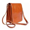 Image de Tony & Paul. Besace. MIRCO, Cuir. Cuir marron clair - Uni - FABRIQUE EN ITALIE.