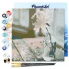 Image de Figured'Art Mini Peinture par Numéro Adulte 20x20cm avec cadre Fleur Blanche - Petit Format Kit de Loisir Créatif DIY Numéro d'Art Complet