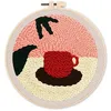Image de Figured'Art Punch Needle Kit Complet pour Adultes et Enfants - Chocolat Chaud et Feuilles - Parfait pour Débutant. Set prêt à broder taille 20x20cm avec cadre circulaire