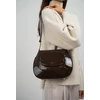 Image de Abaco Paris - Sac bandoulière en Cuir wayne marron - 22x22x7 cm OS