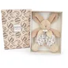 Image de Doudou et Compagnie - LAPIN DOUDOU - Peluche Doudou Lapin - Beige Sable - 18 cm - Pour Enfants Filles et Garçons dès la Naissance - Boîte Cadeau Incluse pour Offrir - Garantie Doudou Perdu - DC4192