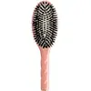 Image de Brosse à cheveux L'Indispensable Douceur N°03 - cuir chevelu sensible La Bonne Brosse Corail taille unique