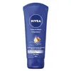 Image de NIVEA Crema Manos Intensiva 30 pour tous types de peau, hydratation et soin quotidiens, format pratique