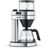 Image de Severin Cafetière goutte à goutte Caprice pour 8 tasses, cafetière filtre/cafetière américaine avec carafe en verre, avec écran LED avec minuteur, acier inoxydable brossé/noir mat, KA 5762