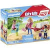 Image de Playmobil 71258 Starter Pack Nourrice avec Enfants - City Life - avec Jeux de Plein air, Un Chariot et Trois Personnages - Coffret découverte idée Cadeau - Dès 4 Ans