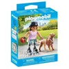 Image de PLAYMOBIL 71739 Jeune fille rolleuse avec Retriever