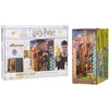 Image de Revell Kit de modélisme Tiny Adventures I Quidditch Field Harry Potter I Maison miniature 3D I Serre-livres en bois I Cadeau d'anniversaire pour les fans I Serre-livres Harry Potter