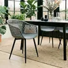 Image de IDIMEX Lot de 4 chaises de Salle à Manger ou Cuisine Madeira Design Retro avec accoudoirs, Coque en Plastique Gris Anthracite et 4 Pieds en métal Noir