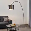 Image de Lampadaire arqué Roxx par Helestra, noir