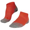 Image de FALKE RU5 Race Short W Sso respirantes anti-ampoule 1 paire, Chaussettes de course Femme, Rouge Neon Red 8584, 41-42
