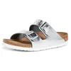 Image de Birkenstock 1005961 Arizona SFB metallic silver, Natural Leather Femme Silver EU 39