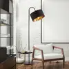 Image de B.K. Licht Lampe sur pied Kari, courbé, noir/doré, textile, E27