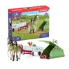 Image de Aventures au camping de Sarah coffret schleich avec 23 éléments inclus dont 1 cheval schleich et 1 personnage coffret figurines