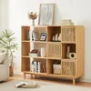 Image de [en.casa] Bibliothèque Style Scandinave avec 3 Portes Coulissantes 9 Compartiments de Rangement Étagère Autoportante pour Salon Chambre Bambou 128 x 147 x 39 cm Naturel