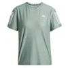Image de adidas Femme Own The Run Base Tee, Silver Green, XS
