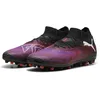 Image de PUMA Future 8 Pro MG, Chaussure de Football Unisexe, PUMA Black-PUMA White-Glowing Red,