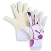 Image de PUMA Ultra Ultimate Forever Hybrid Goalkeeper Gloves EU 44