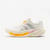 Image de Chaussures de running route femme, adidas Adistar 5 blanche beige et orange