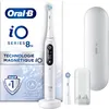 Image de Oral-B iO 8N Brosse À Dents Électrique Blanche connectée Bluetooth, 2 Brossettes, 1 Étui De Voyage, Ensemble de 4 pièces