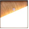 Image de MEG - Applique murale d'extérieur à LED - Moderne - Avec détecteur de mouvement - Noir et aspect bois - Lampe murale carrée à batterie - Résistante aux intempéries - Intensité variable et rechargeable
