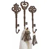 Image de Loberon Glennbrook Lot de 3 patères - en Forme de clés romantiques et Antiques - Trois Formes, Trois Tailles, Marron