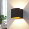 Image de Applique murale LED Arcchio Zuzana, angulaire, noire, largeur 10 cm