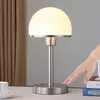 Image de Lindby Lampe à poser stylée Jolie abat-jour en verre