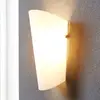 Image de Lindby Aurora - élégante applique avec abat-jour en verre