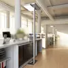 Image de Arcchio Lampadaire de bureau LED Aila, argent, capteur de lumière du jour