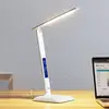 Image de Lindby lampe de table LED Ludmilla, hauteur 34 cm, blanc, présentoir