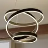 Image de Lindby, suspension LED Olada, noir, métal, Ø 51 cm