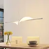 Image de Lucande, suspension LED Edano, 122 cm, blanc, textile, à intensité variable