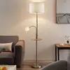 Image de Lindby Lampadaire Aovan, couleur nickel, tablette, port USB