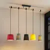 Image de Lindby suspension Amilia, tissu, à 5 lampes, rouge/gris/jaune, E27