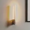 Image de Quitani Applique murale LED Tolu, verticale, nickel, hauteur 45 cm