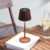 Image de lampe à poser LED rechargeable Lindby Esali, brun rouille, IP65