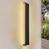 Image de Applique murale solaire LED Lindby Laarni, à intensité variable, IP54, noir