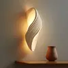 Image de Applique murale Lindby Ornela, blanc, plâtre, hauteur 29,5 cm