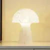 Image de Lindby lampe à poser Hubi, blanc, verre, Ø 22 cm, forme de champignon