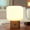 Image de Lampe à poser LED rechargeable Lucande Katrin Palme, beige, verre