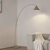 Image de Lampadaire arqué Lindby Triangolo, beige, hauteur 195 cm, métal, E27