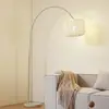 Image de Lampadaire arqué Lindby Helin, beige, textile, hauteur 198,5 cm