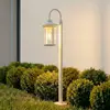 Image de Bornes lumineuses Lindby Zayn, blanche, verre, hauteur 109 cm, IP65