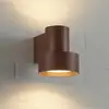 Image de Applique d'extérieur LED Lucande Elune, marron, IP44, éclairage vers le