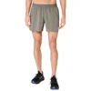 Image de ASICS Short de course pour hommes Road 5 pouces gris | S