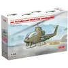 Image de (ICM48298) - ICM 1:48 - AH-1G Cobra & M8A1 US Landing Mat
