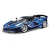 Image de Bburago Ferrari FXX-K Evo : modèle de Voiture à l'échelle 1:18, série Ferrari Race & Play, Portes, Coffre et Capot Mobiles, Bleu (18-16012B)