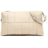 Image de MISAKO Kituti sac bandoulière matelassé ED. female - Kituti Beige 19x32x7 cm
