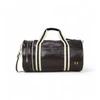Image de Fred Perry pour homme. L7255 Sac de sport classique noir (OSFA), Casuel, Polyester